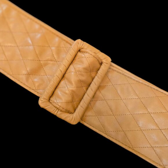 Retro 80's Camel Faux Leather Quilted Belt - Picture 5 of 10